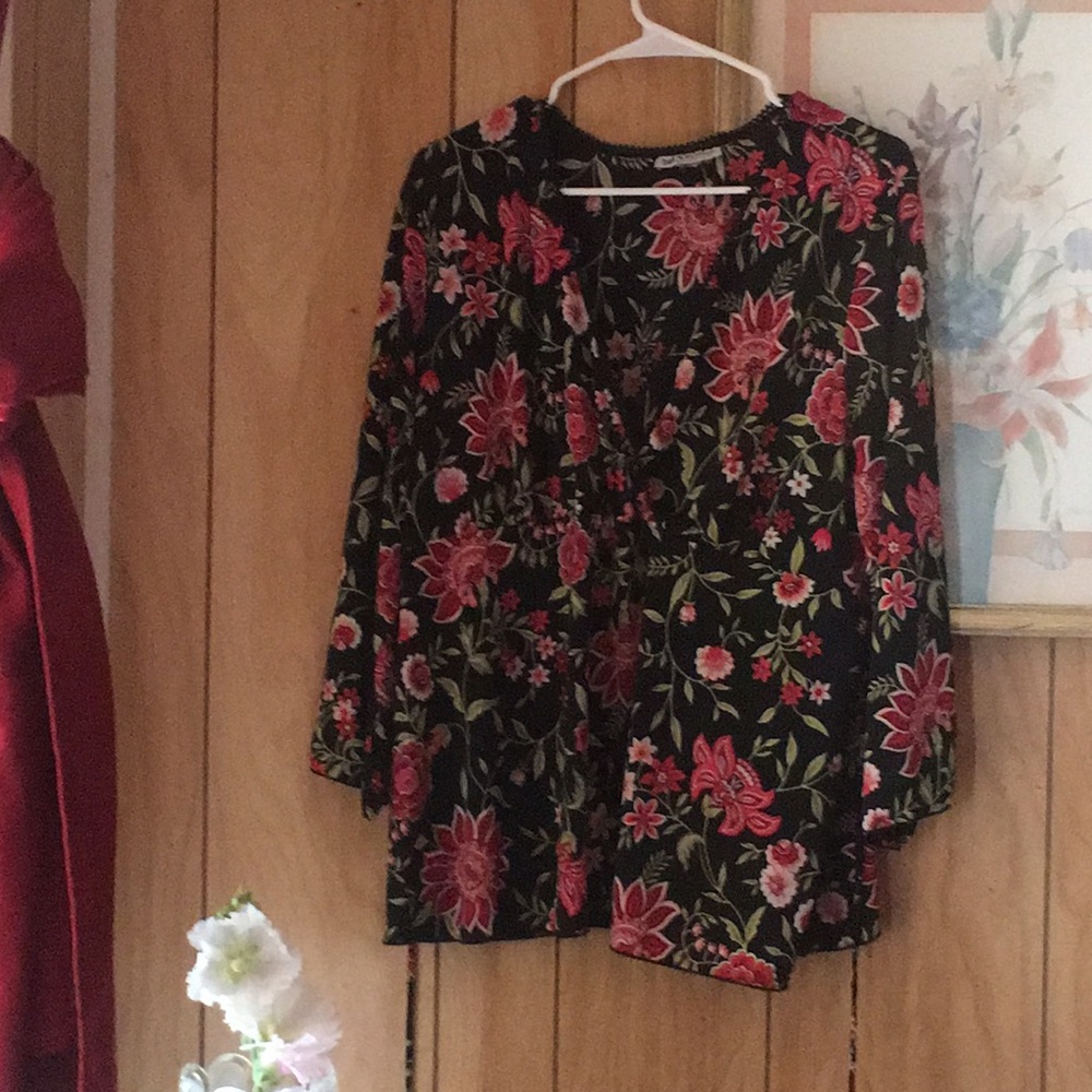 Floral print blouse. 2X